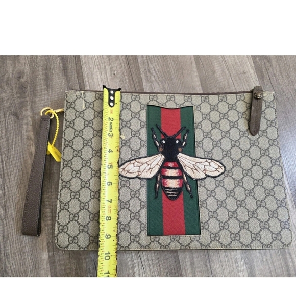 Authentic GUCCI Vintage Y2K Bee Pochette GG Supreme Wristlet Large Monogram Bag - Picture 12 of 15